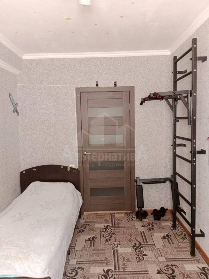 3-комн квартира 50 лет Октября ул.