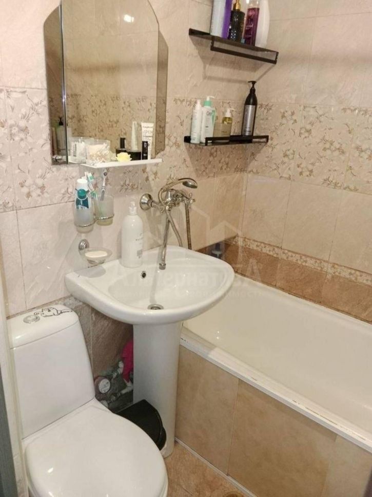 3-комн квартира 50 лет Октября ул.