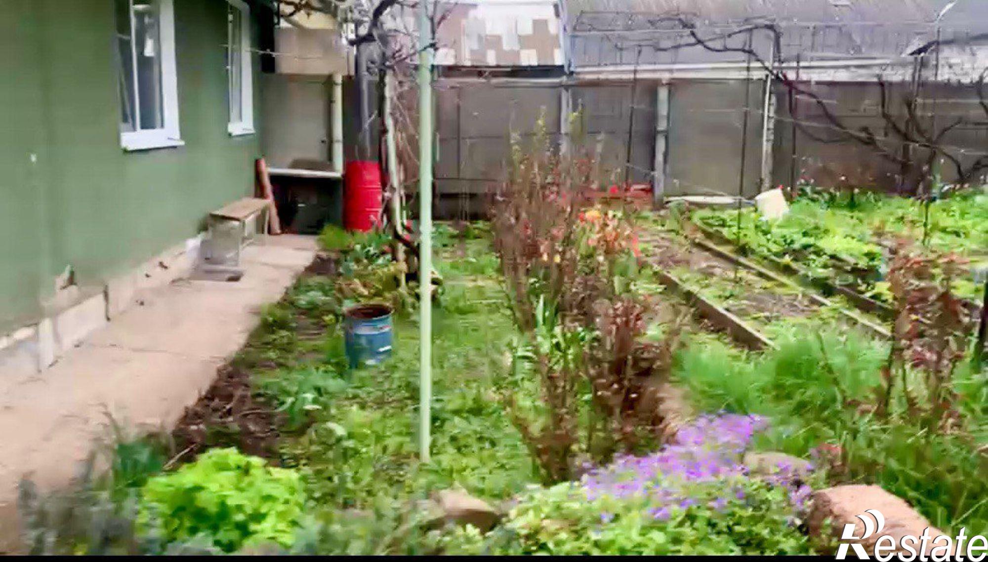 Купить дачу, дом, коттедж за 4 100 000 рублей на Восточная улица, 16