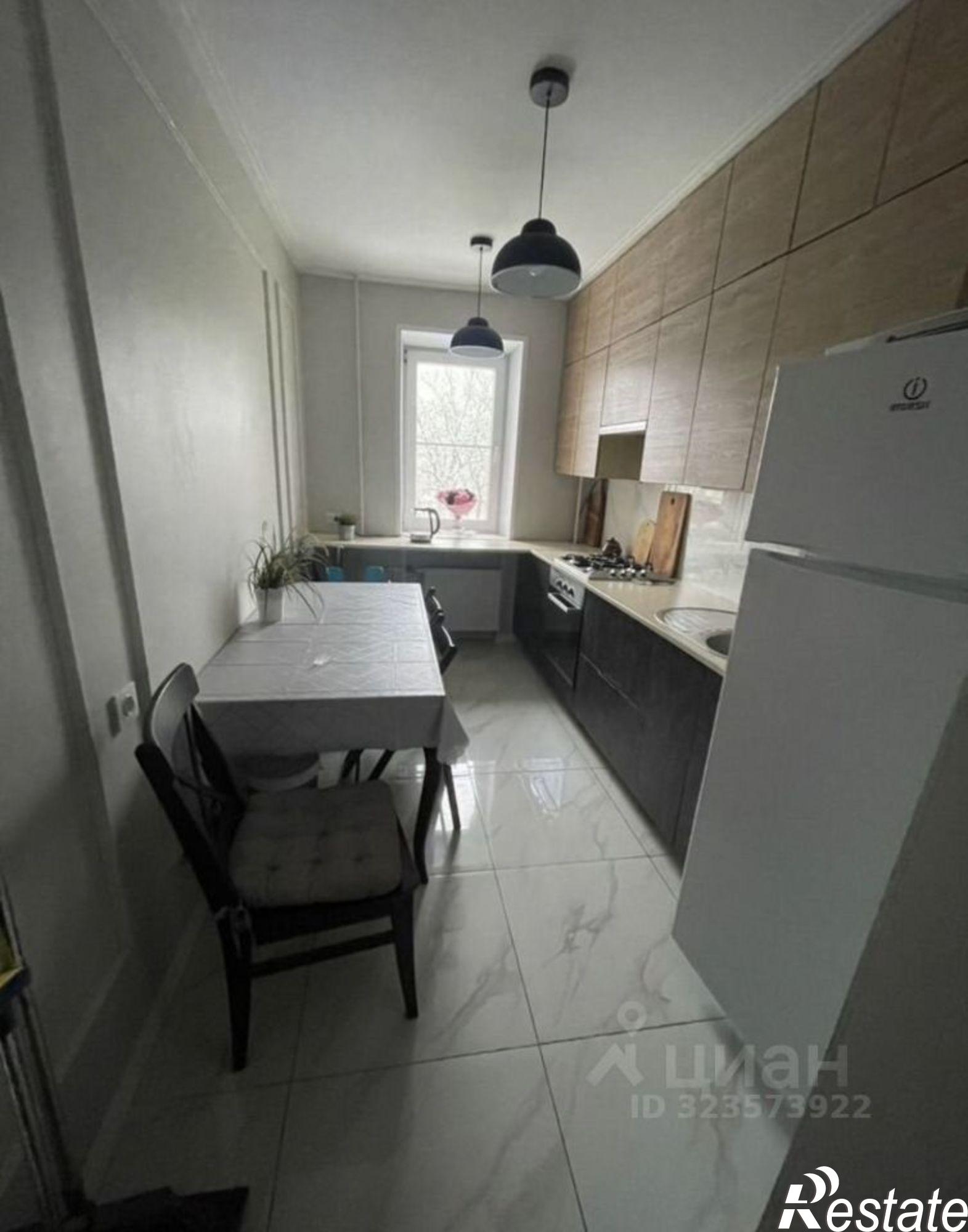 Купить квартиру за 3 200 000 рублей на Школьная улица, 1