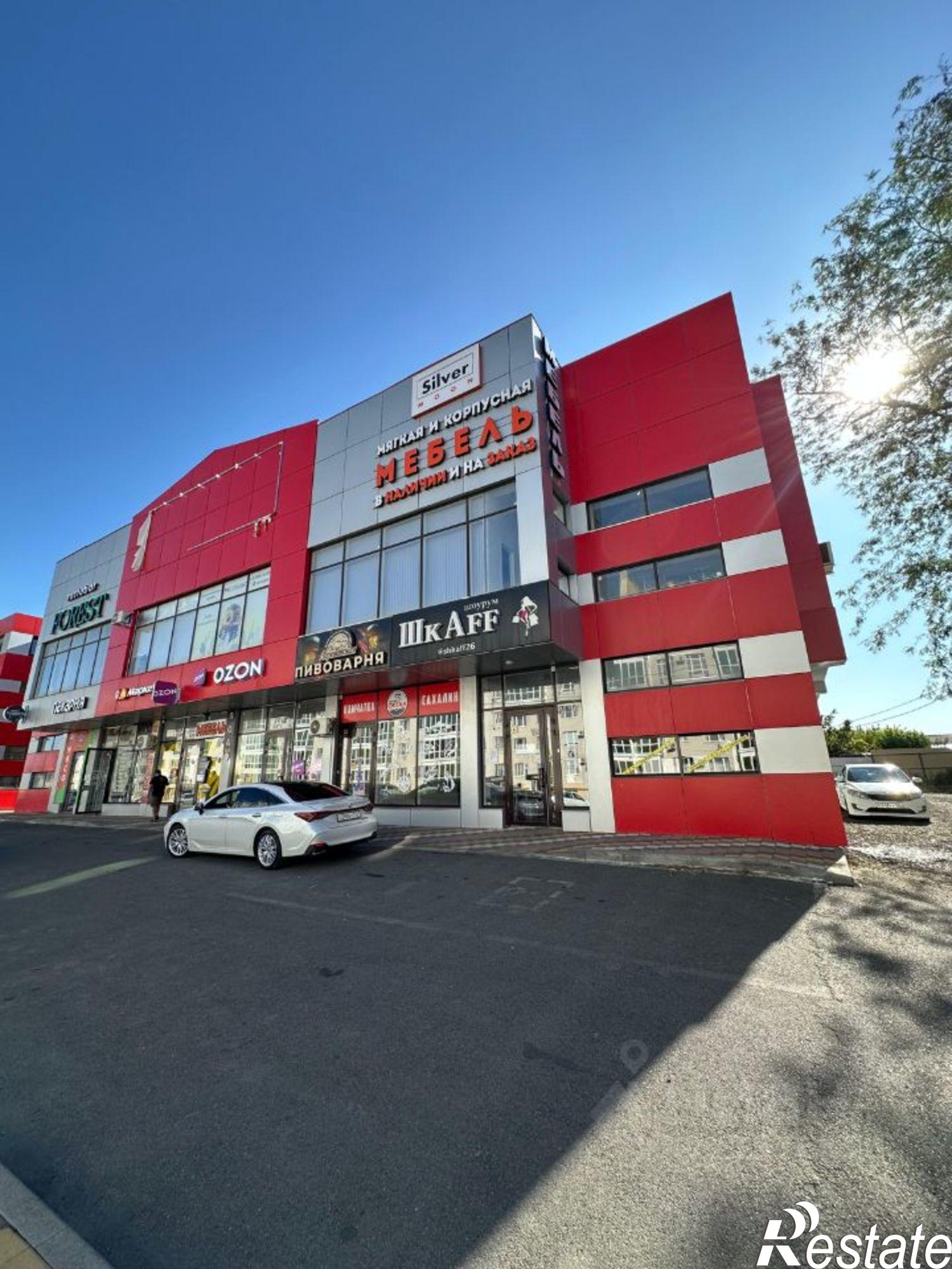 Купить торговое помещение за 15 000 100 рублей на Любимая улица