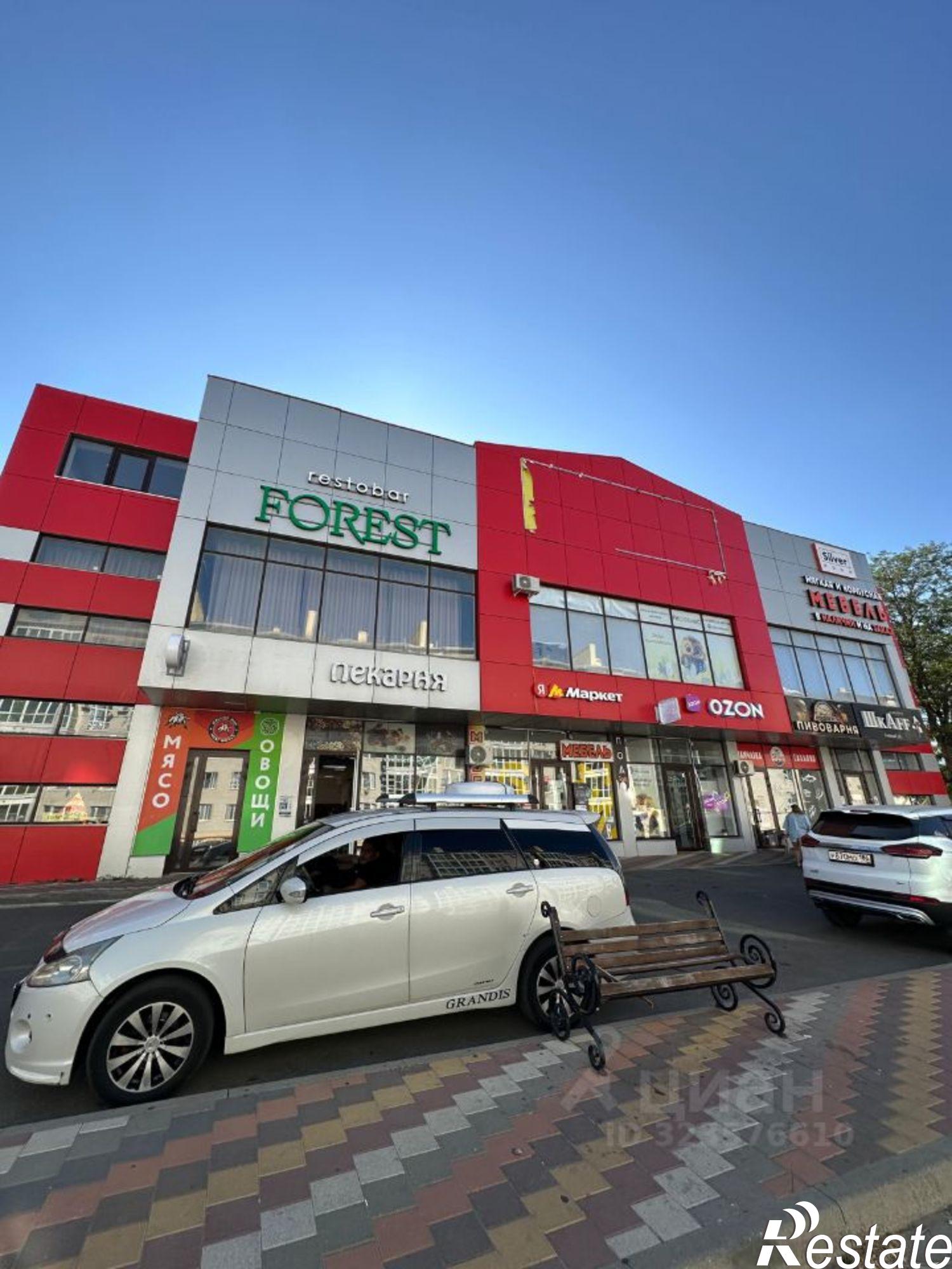 Купить торговое помещение за 15 000 100 рублей на Любимая улица