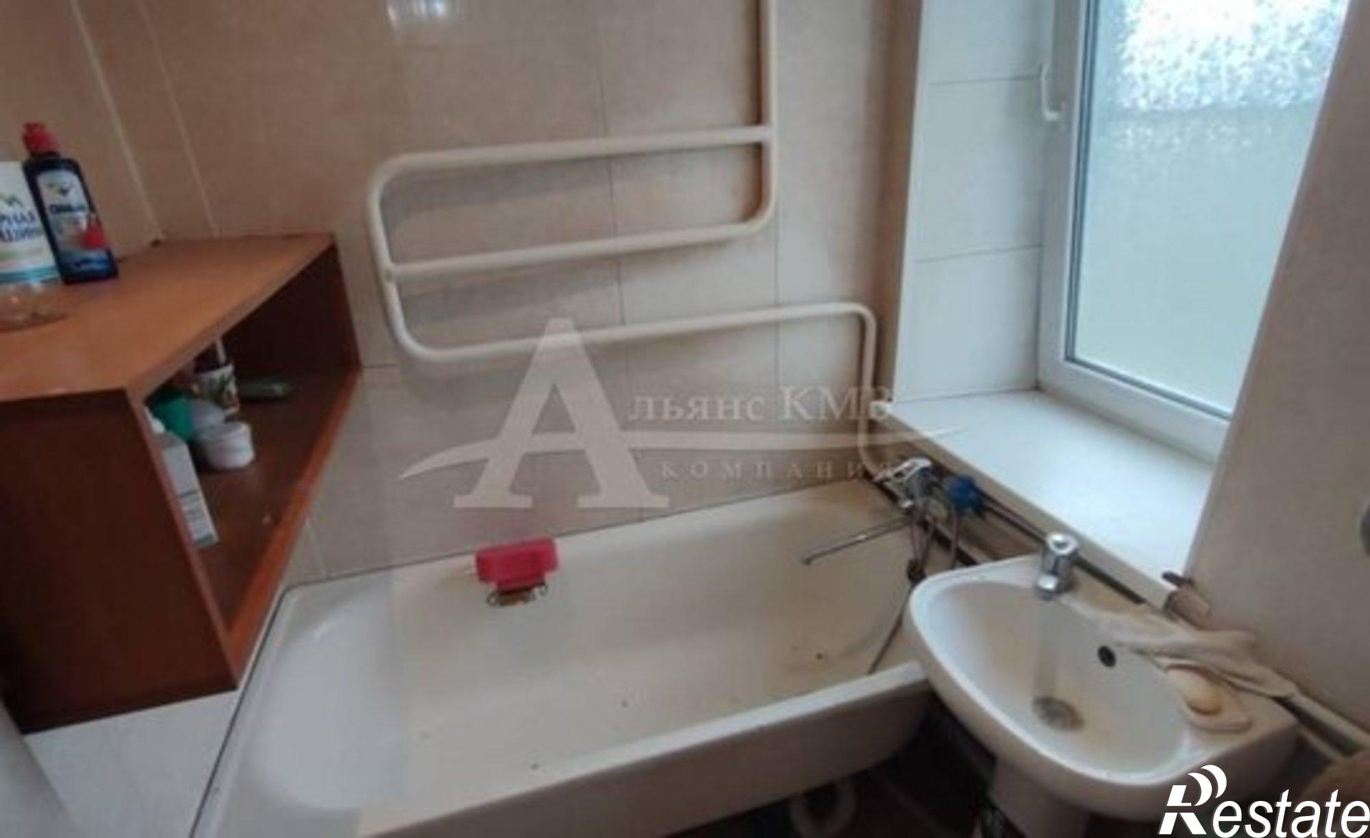 Купить квартиру за 1 500 000 рублей на Георгиевский муниципальный округ, станица Урухская, Школьная улица, 34А