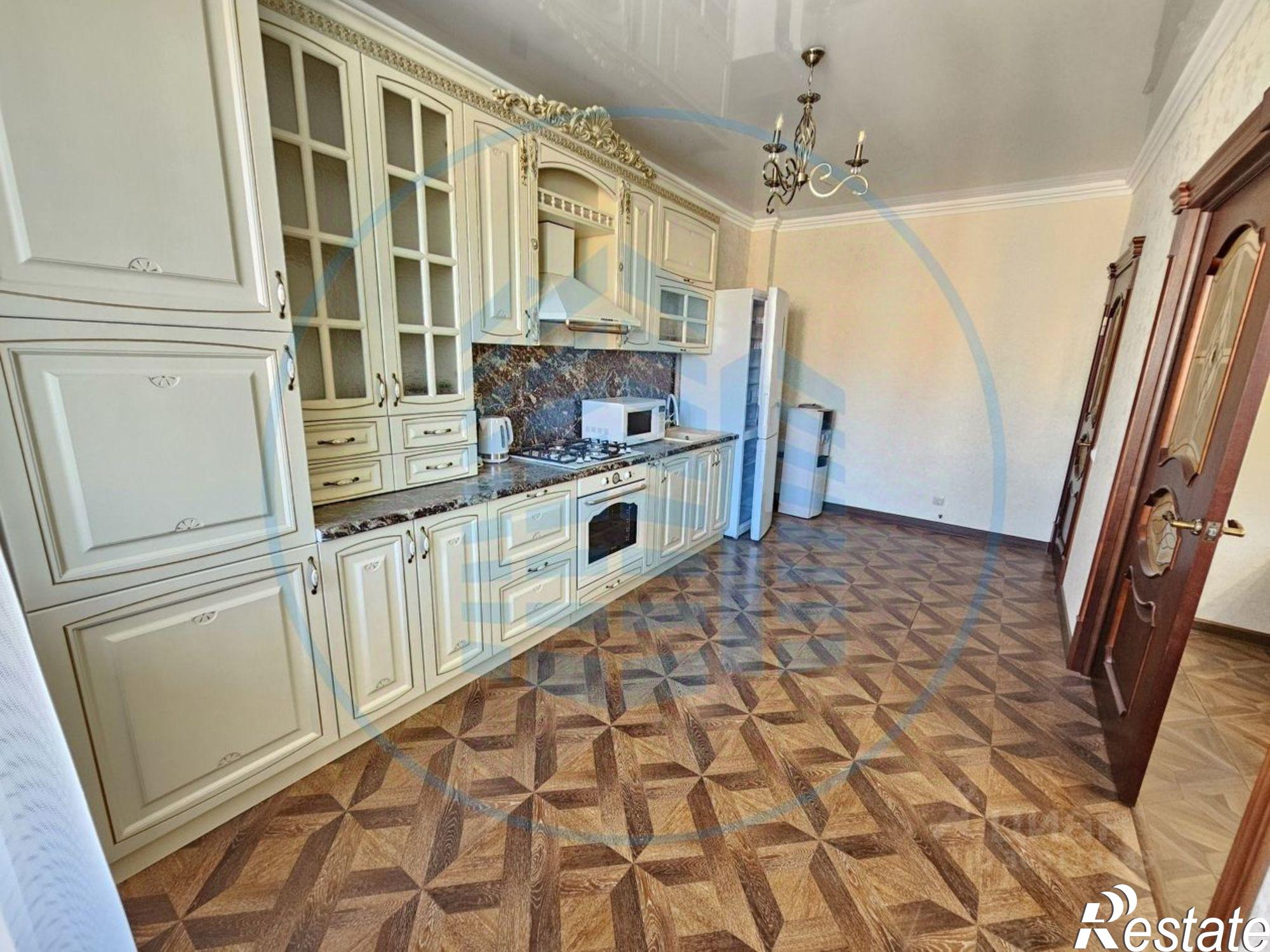 Купить квартиру за 11 500 000 рублей на Ессентуки г., Комарова ул., д.23