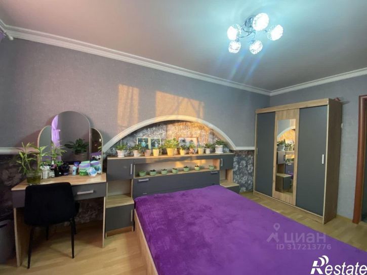 4-комн квартира ул 50 лет Октября, 63а,  д. 63а