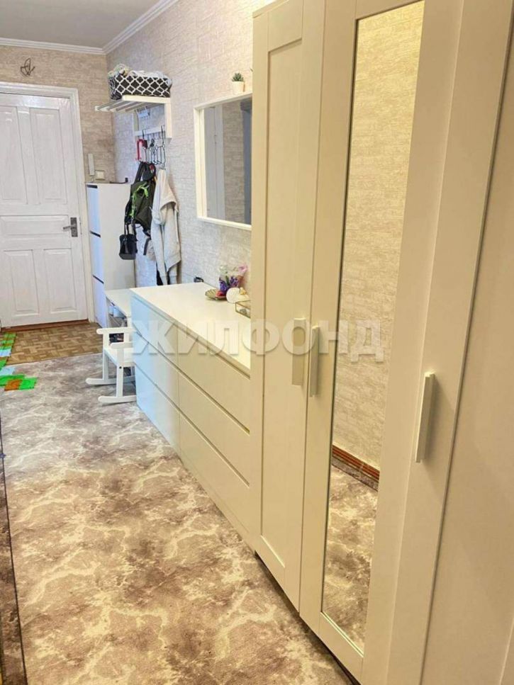 3-комн квартира Тронина улица, д.11