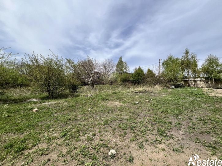 Земельный участок