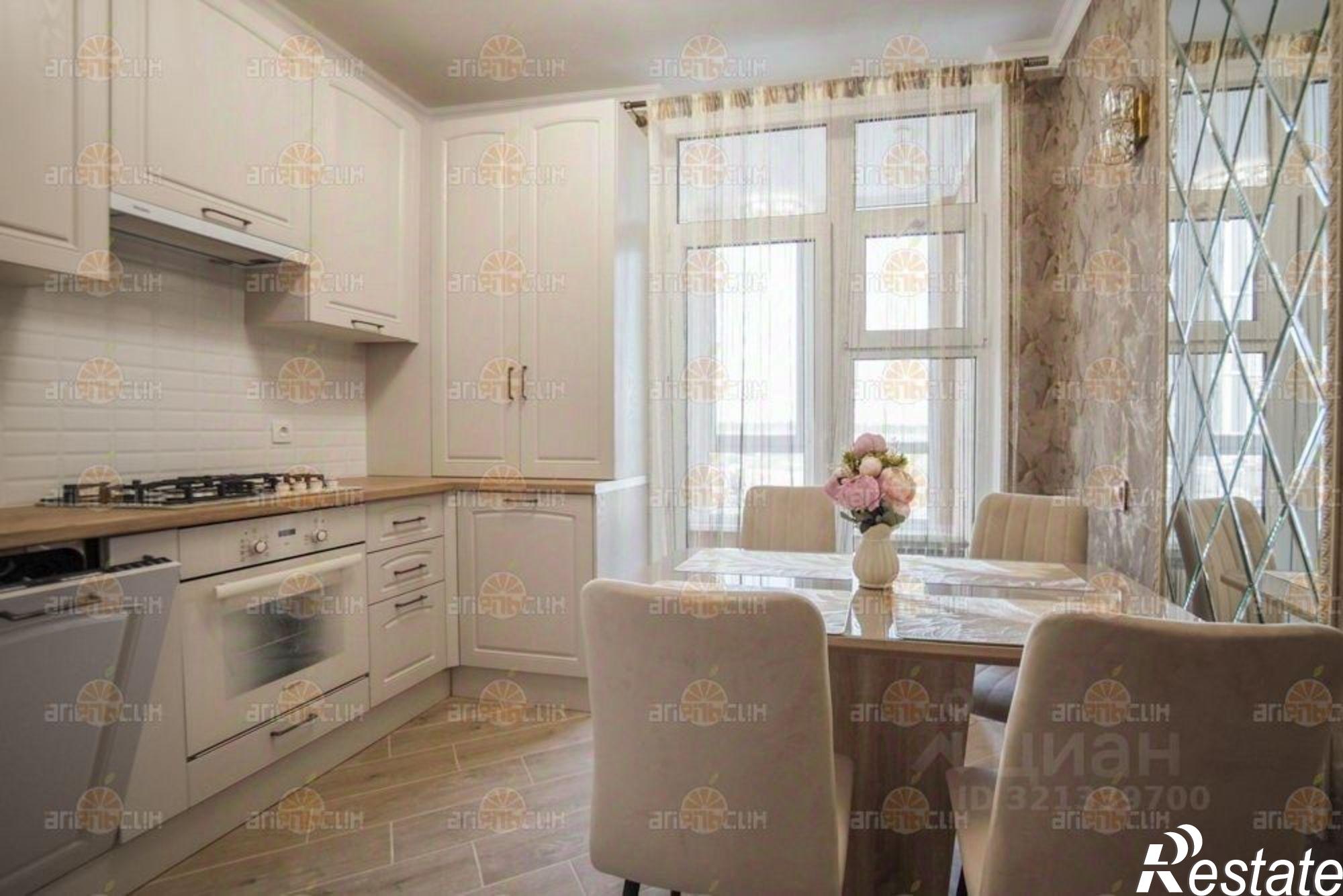 Сдать квартиру за 25 000 рублей на Российский, 13/1