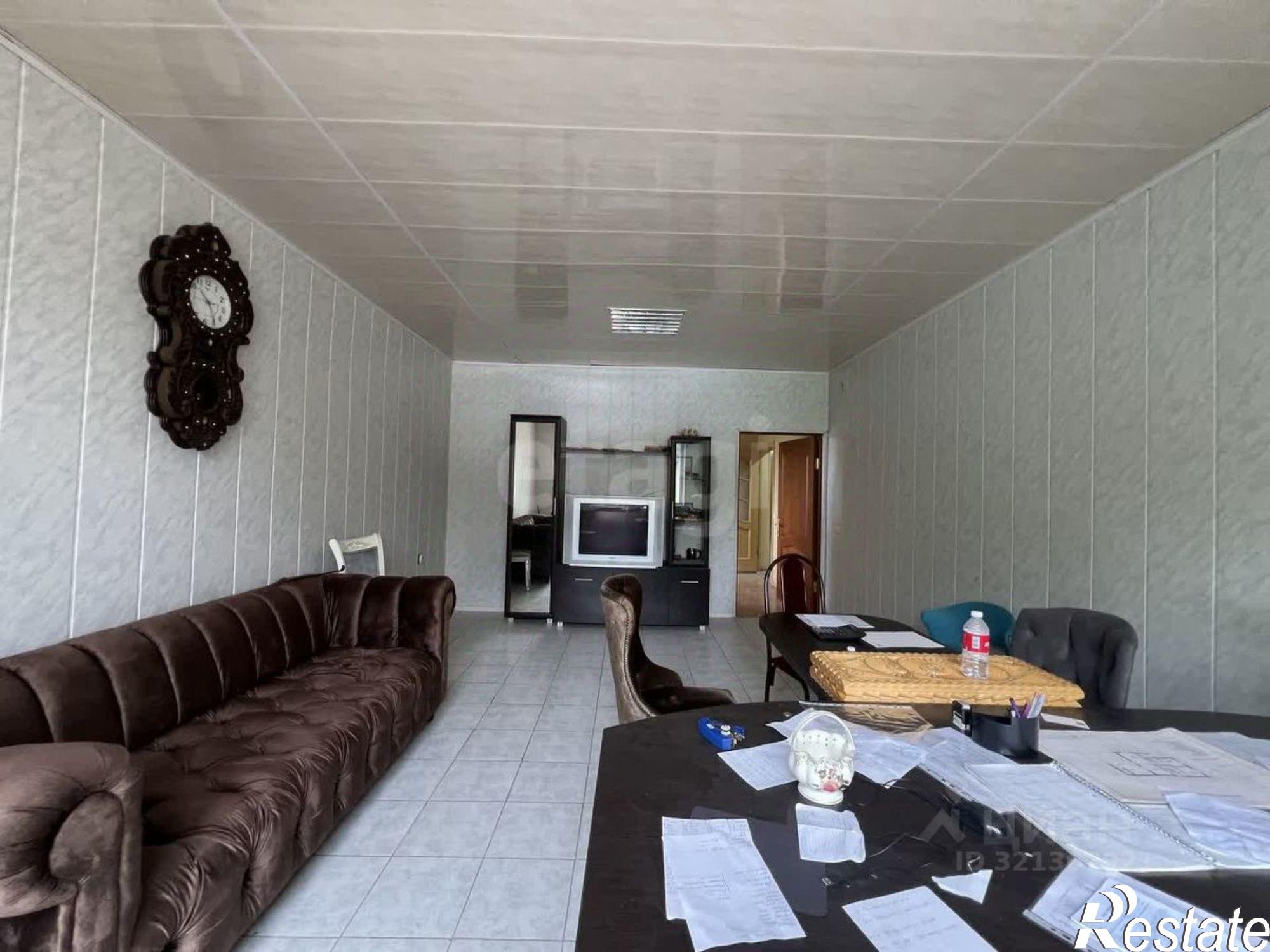 Купить помещение свободного назначения за 21 000 100 рублей