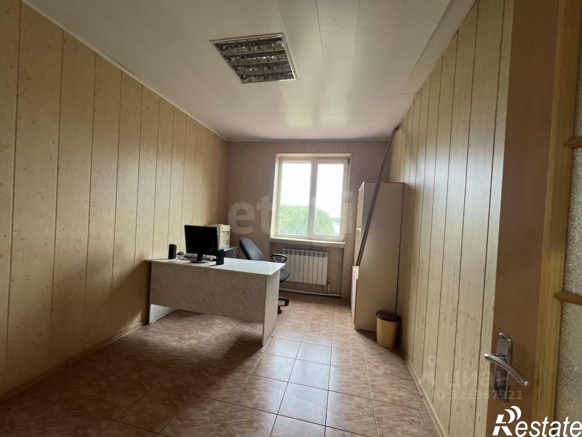 Купить помещение свободного назначения за 21 000 100 рублей