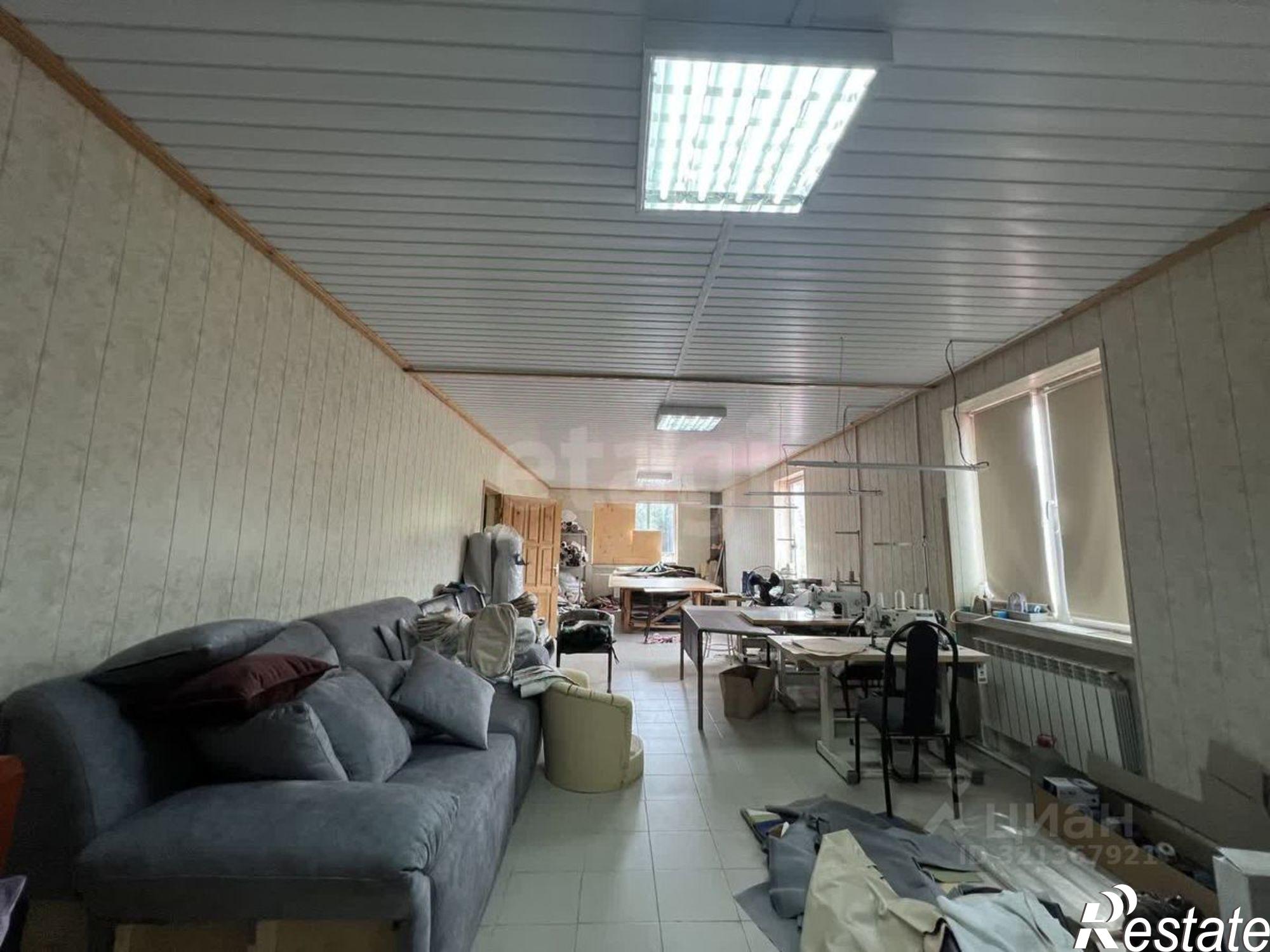 Купить помещение свободного назначения за 21 000 100 рублей