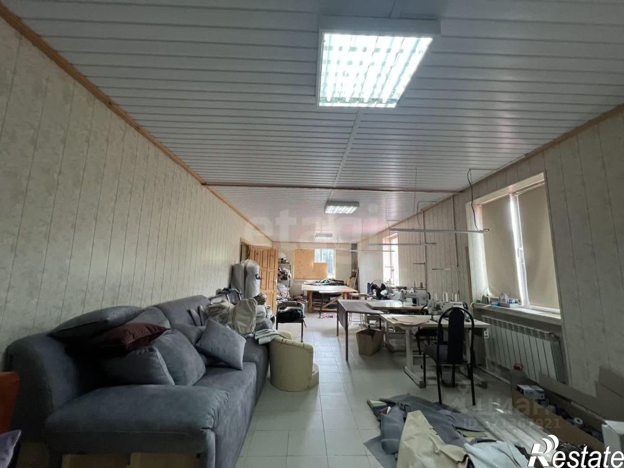 Купить помещение свободного назначения за 21 000 100 рублей