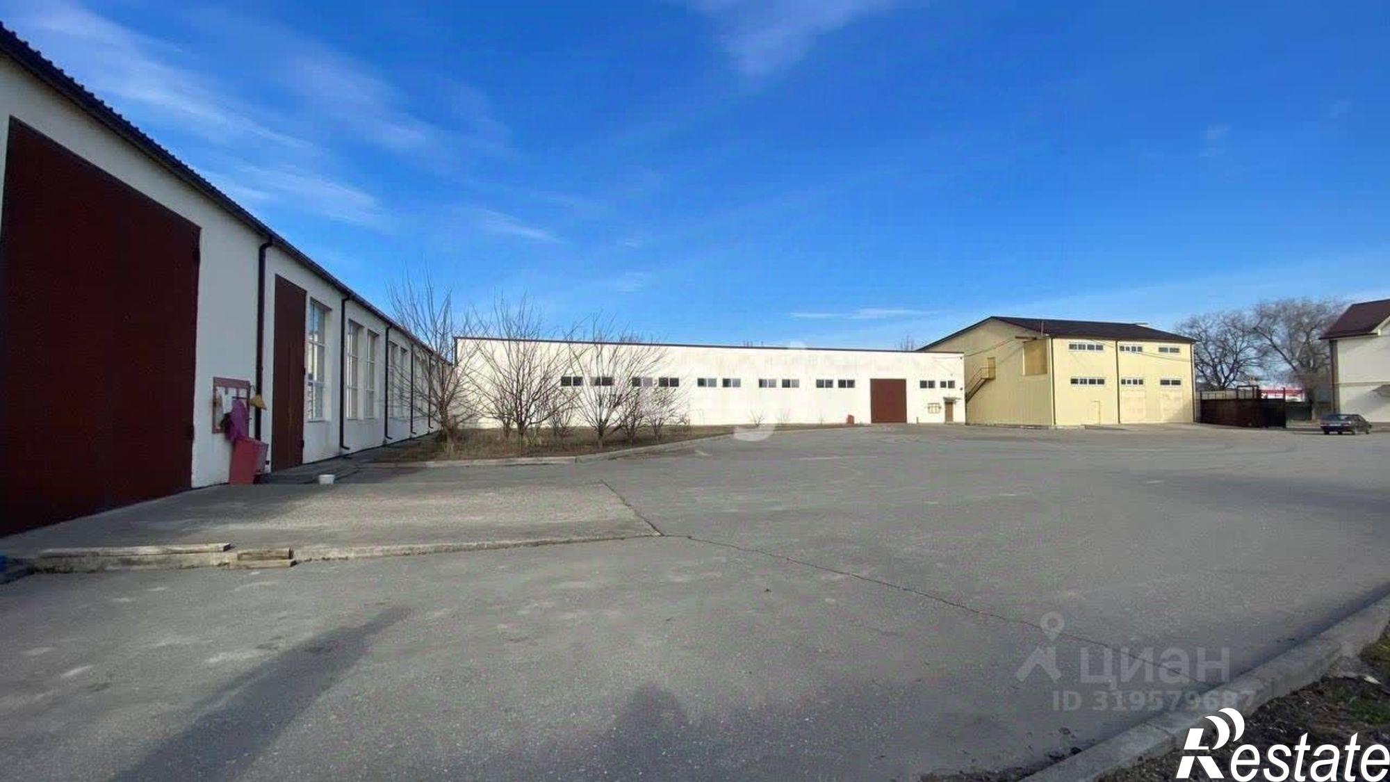 Купить складское помещение за 157 001 000 рублей