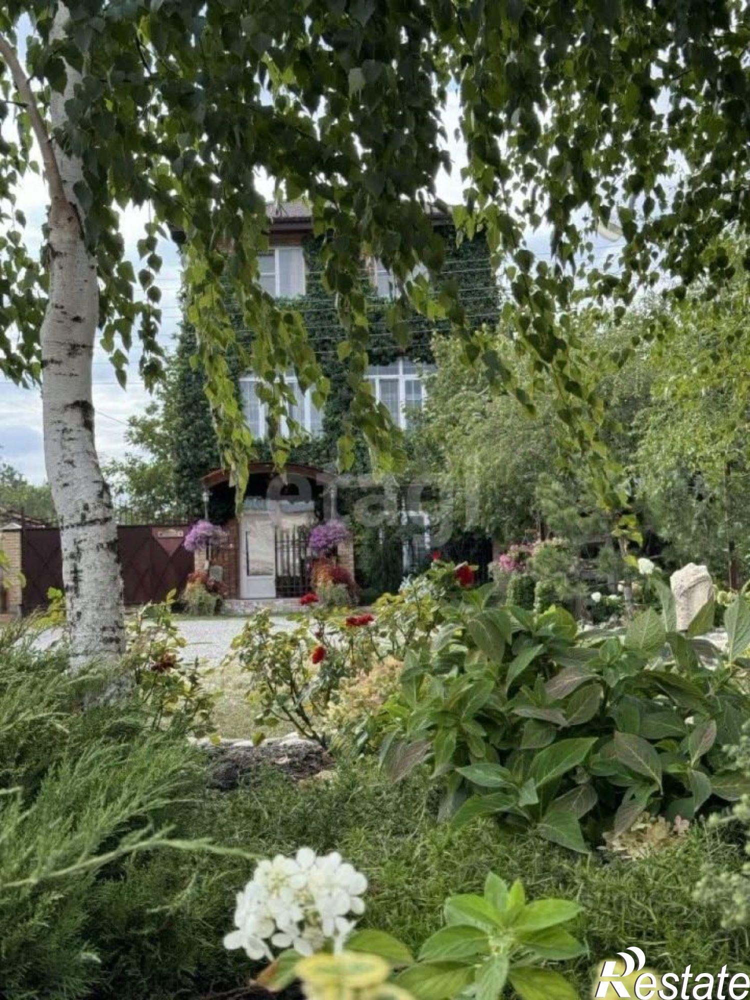 Купить помещение свободного назначения за 34 933 300 рублей