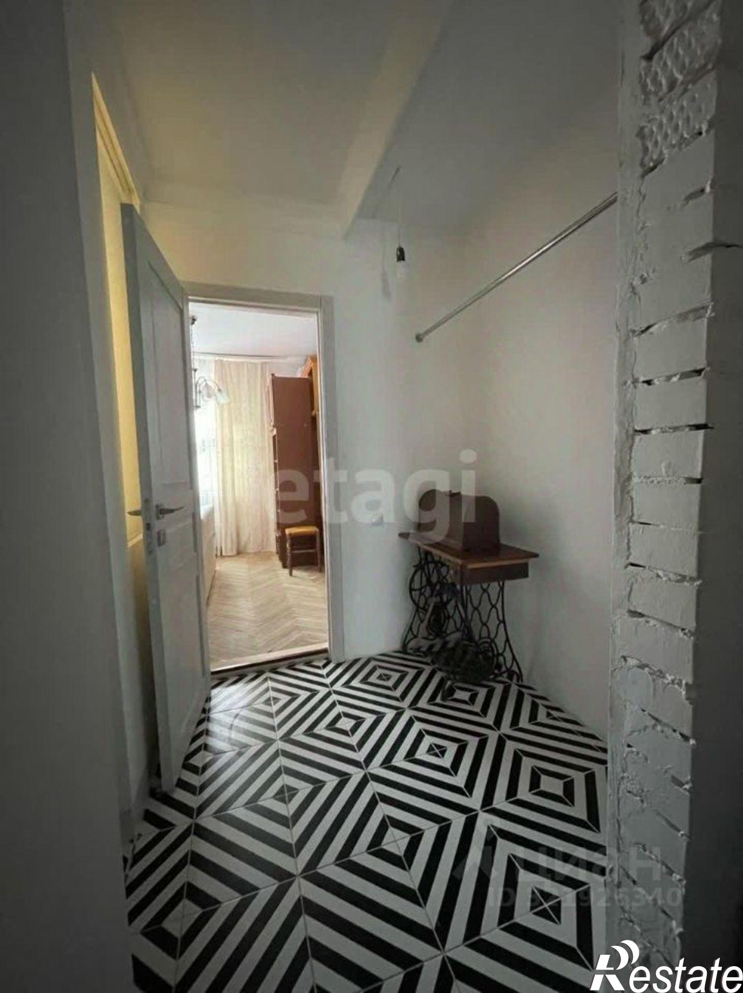 Купить квартиру за 3 700 000 рублей