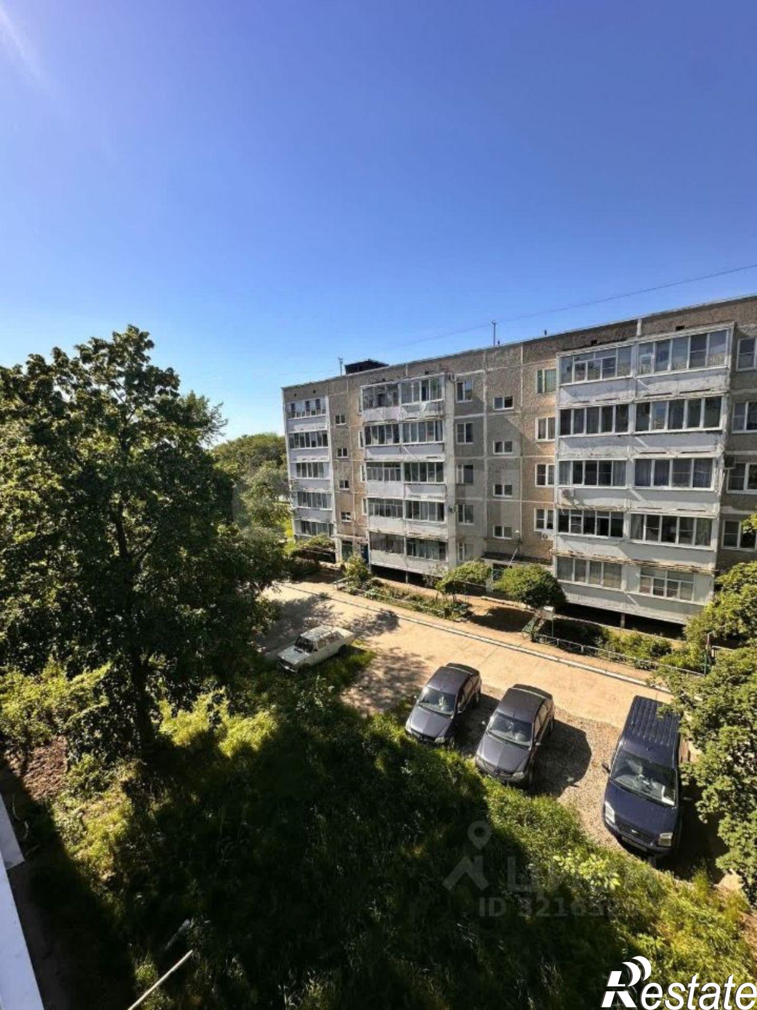 Купить квартиру за 1 950 000 рублей на улица Строителей, 4