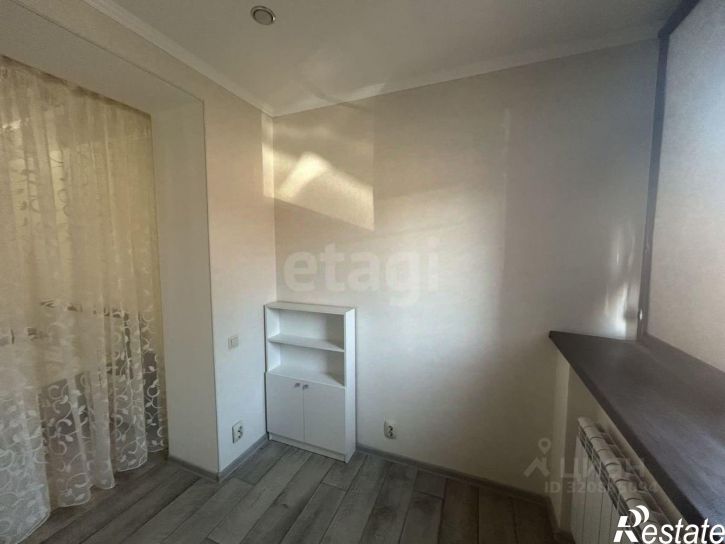 2-комн квартира проспект Советской Армии, 100,  д. 100