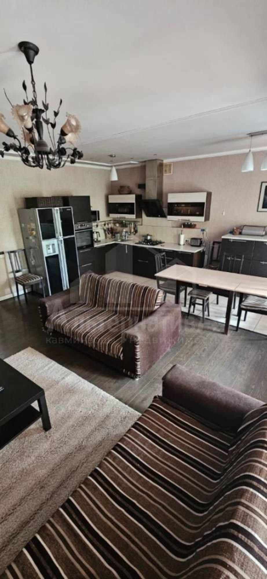 Купить дачу, дом, коттедж за 14 500 000 рублей на Маяковского ул.