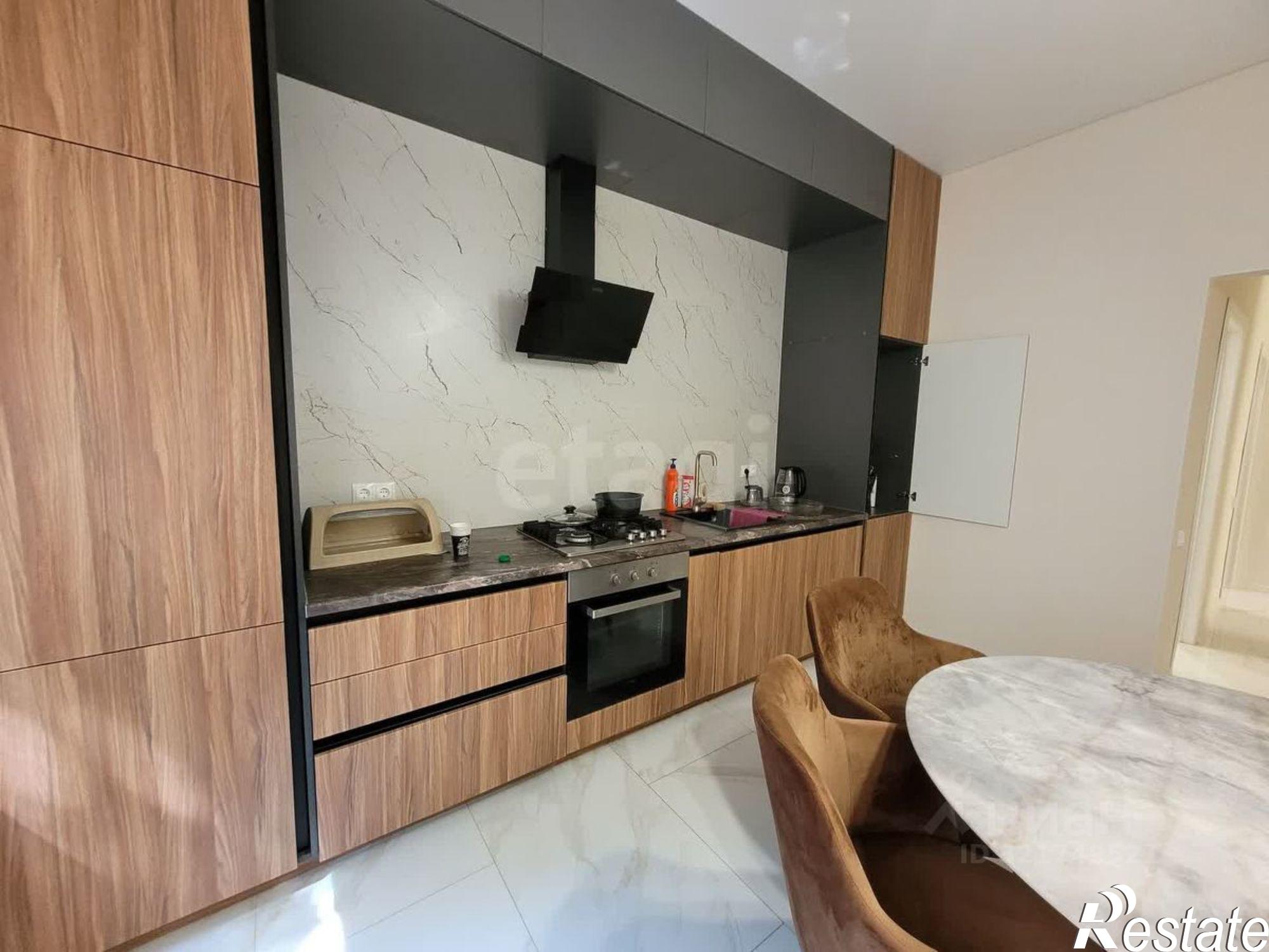 Купить квартиру за 13 600 000 рублей на улица Косякина, 49