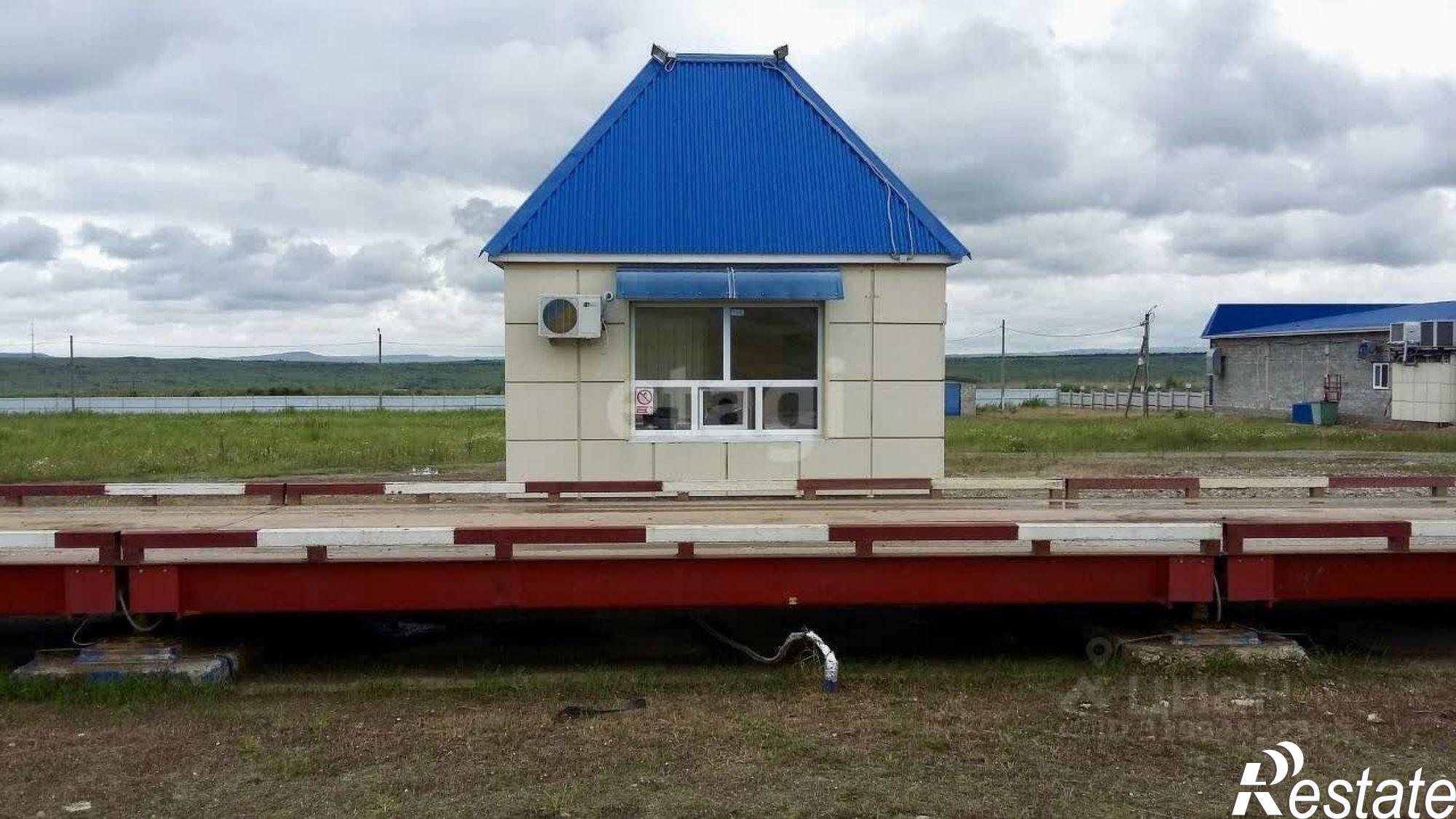 Купить складское помещение за 950 053 000 рублей