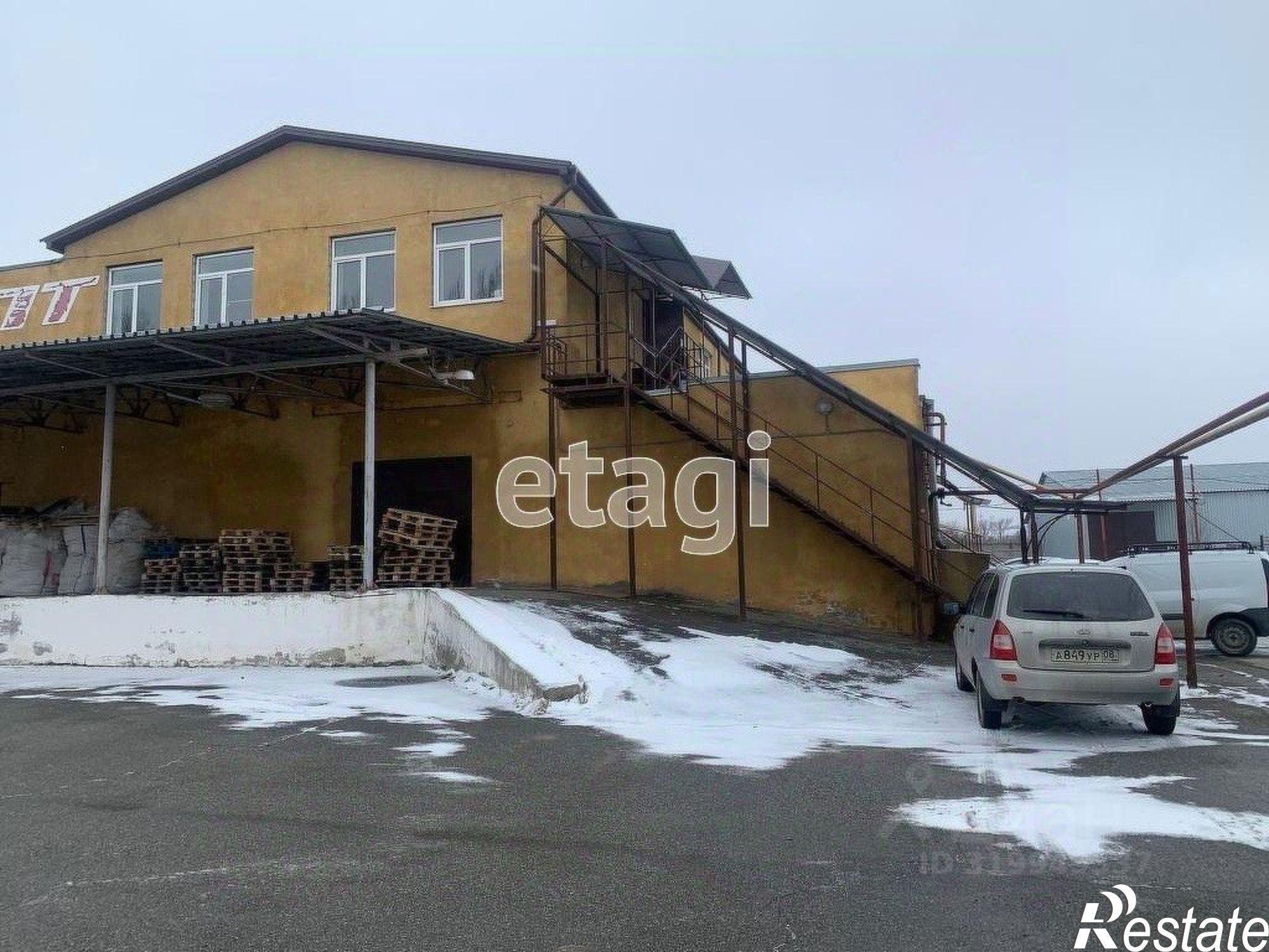 Купить складское помещение за 300 008 000 рублей