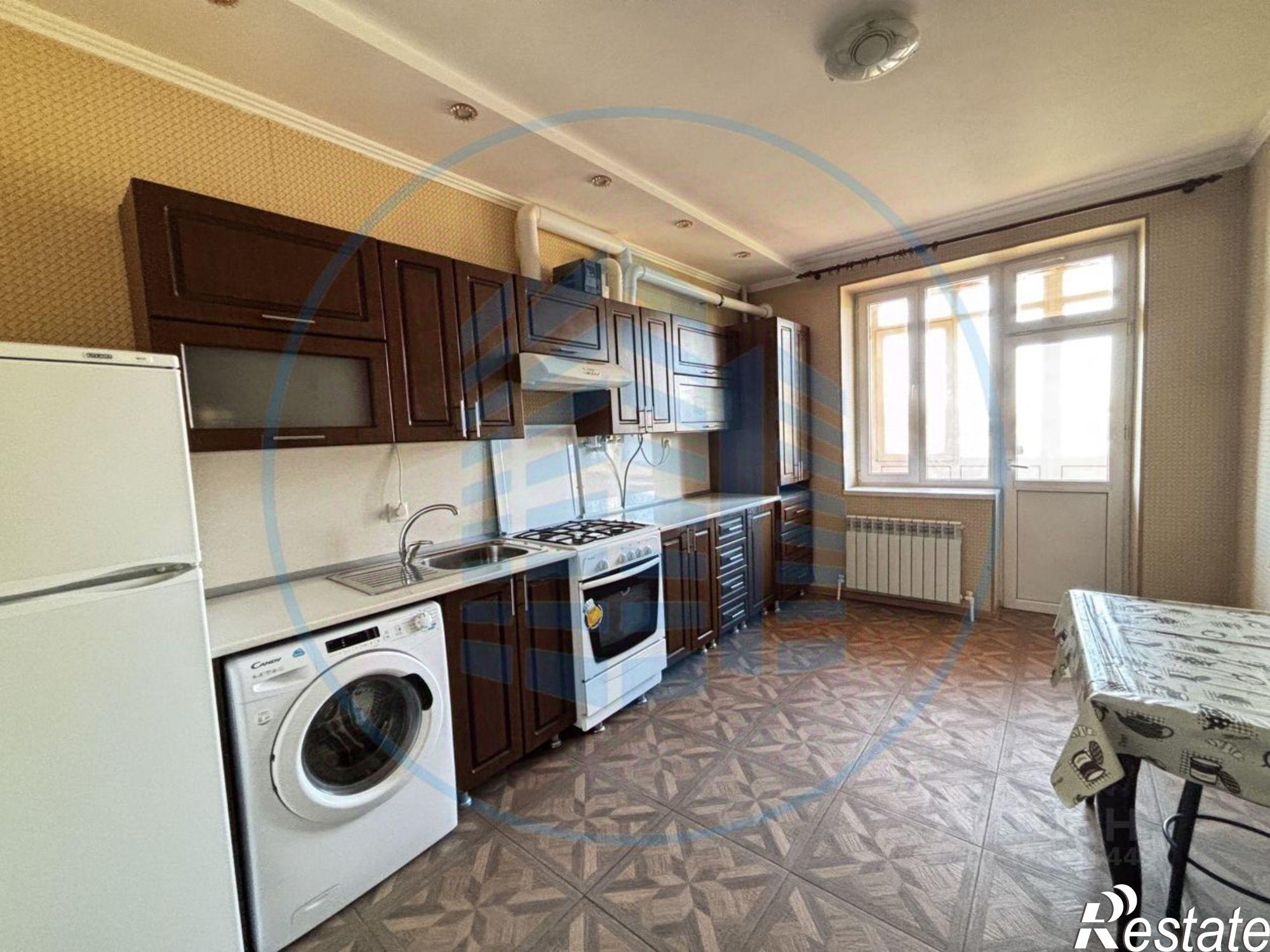 Купить квартиру за 5 000 000 рублей на Этокская улица, 36