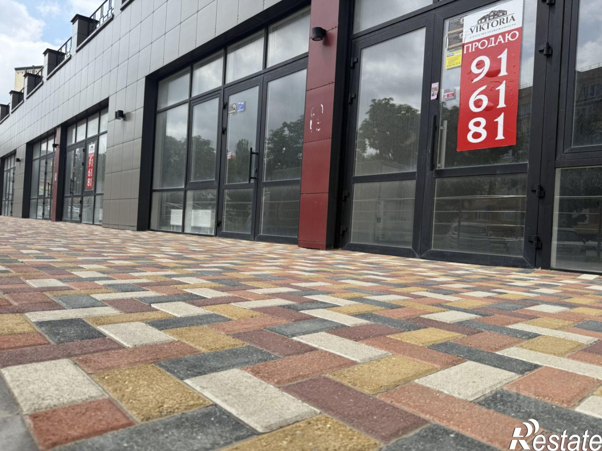 Купить торговое помещение за 24 250 000 рублей на Ставрополь, Гражданская улица, 1/1