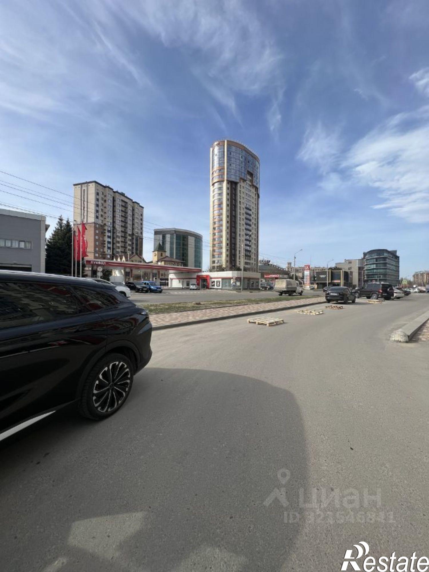 Купить торговое помещение за 24 250 000 рублей на Ставрополь, Гражданская улица, 1/1