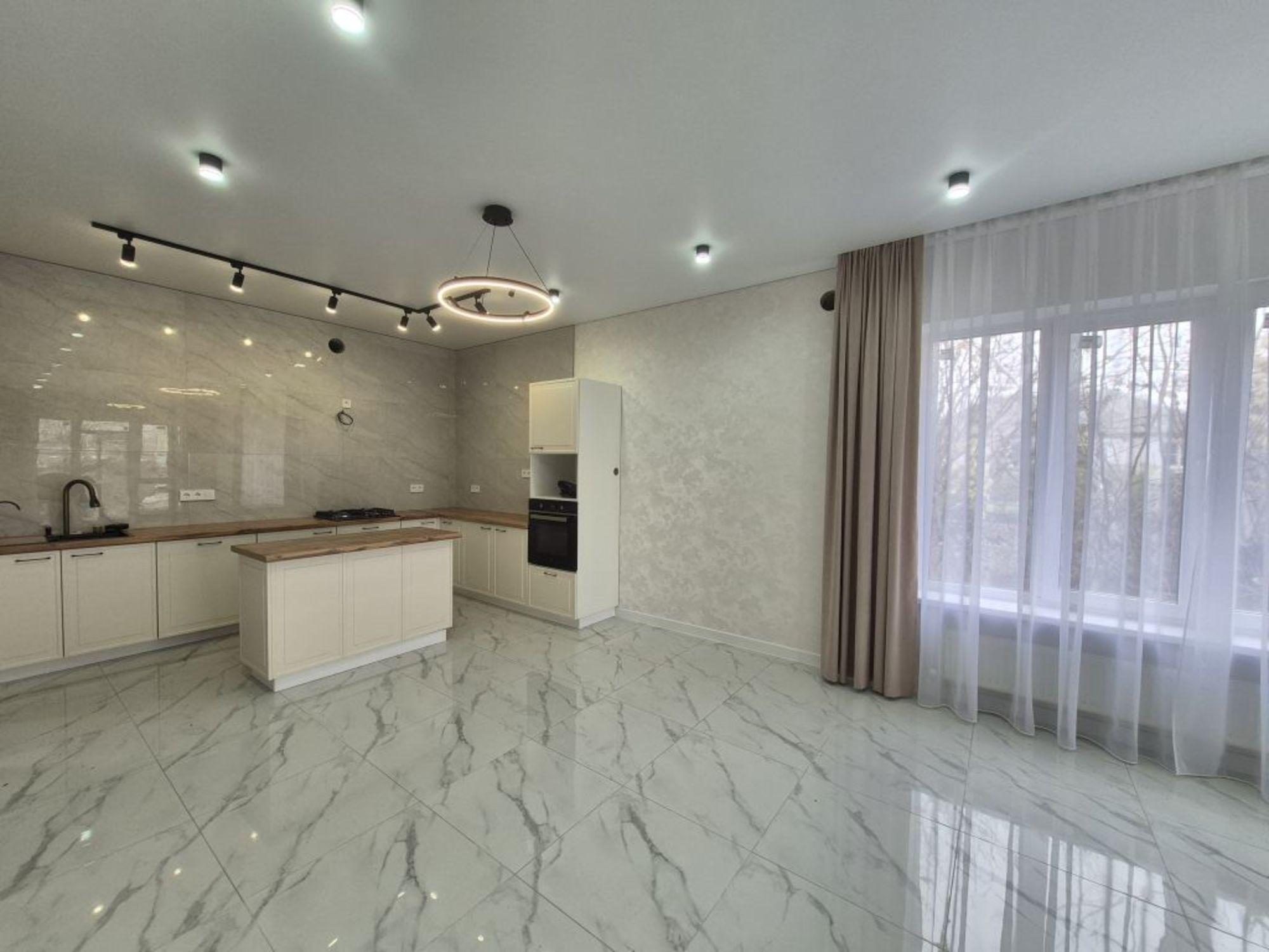 Купить дачу, дом, коттедж за 10 200 000 рублей на Октябрьская ул