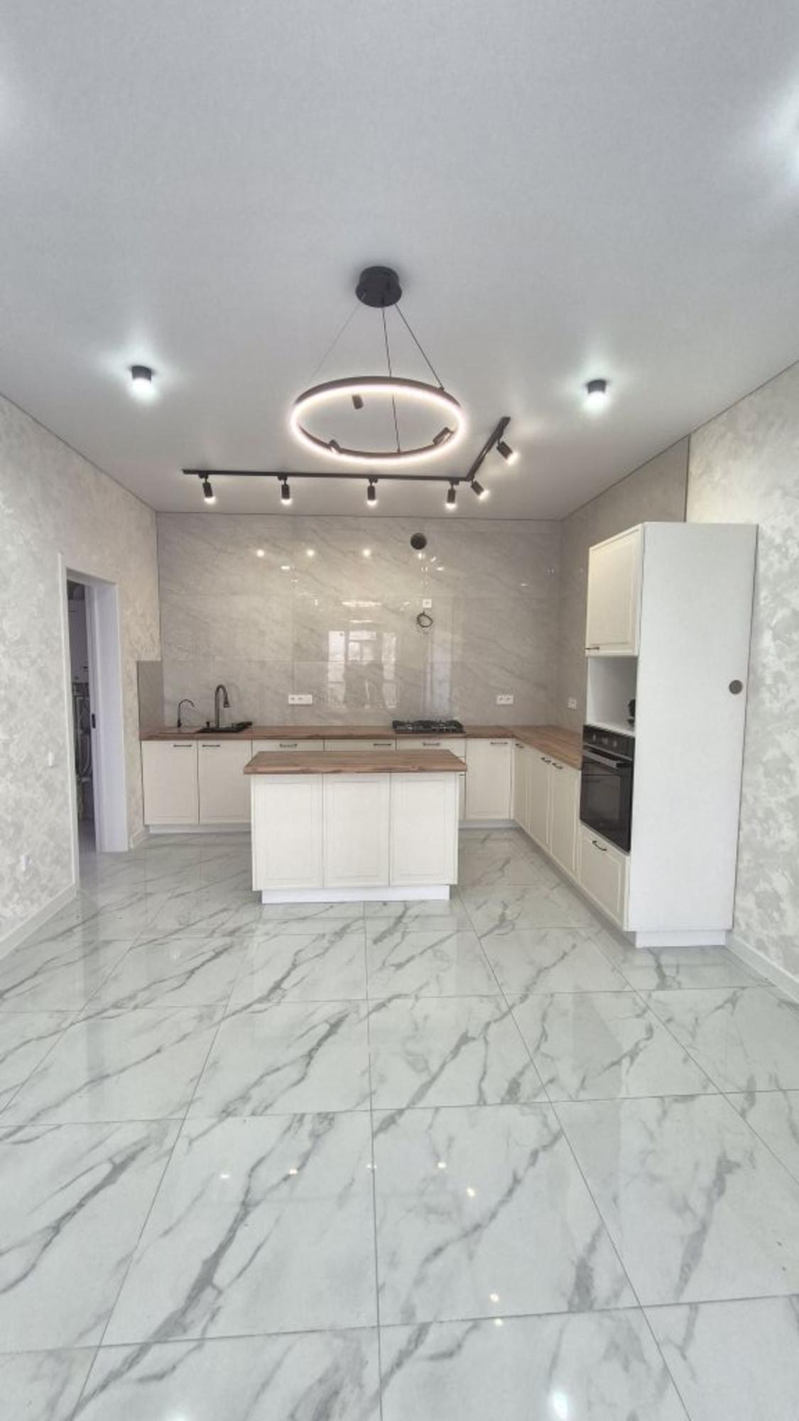 Купить дачу, дом, коттедж за 10 200 000 рублей на Октябрьская ул