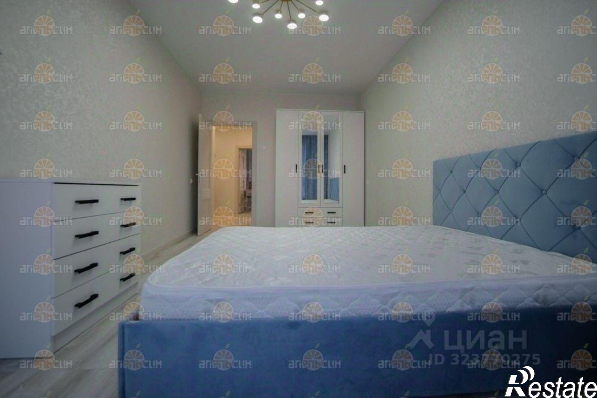 Сдать квартиру за 30 000 рублей на Андрея Голуба, 12