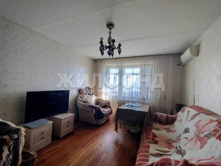 3-комн квартира Быкова улица, д.12