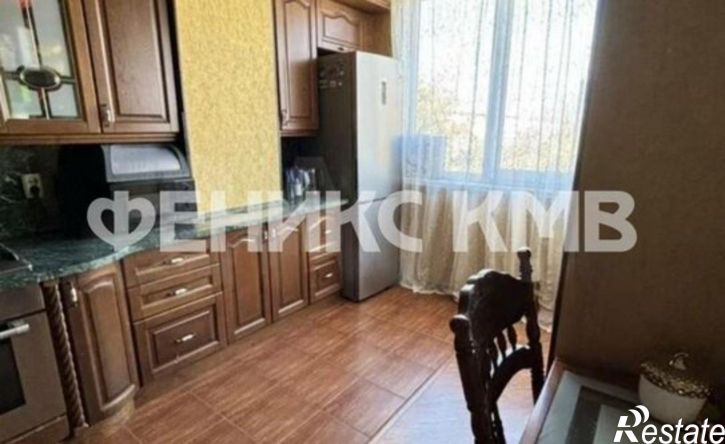 3-комн квартира улица Шумакова, 1,  д. 1