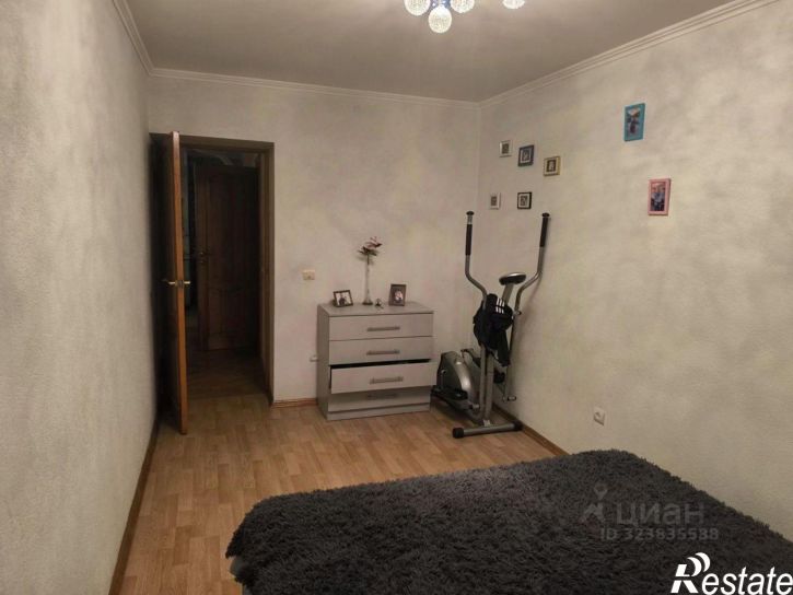 3-комн квартира 27-й микрорайон м-н, улица Доваторцев, 9