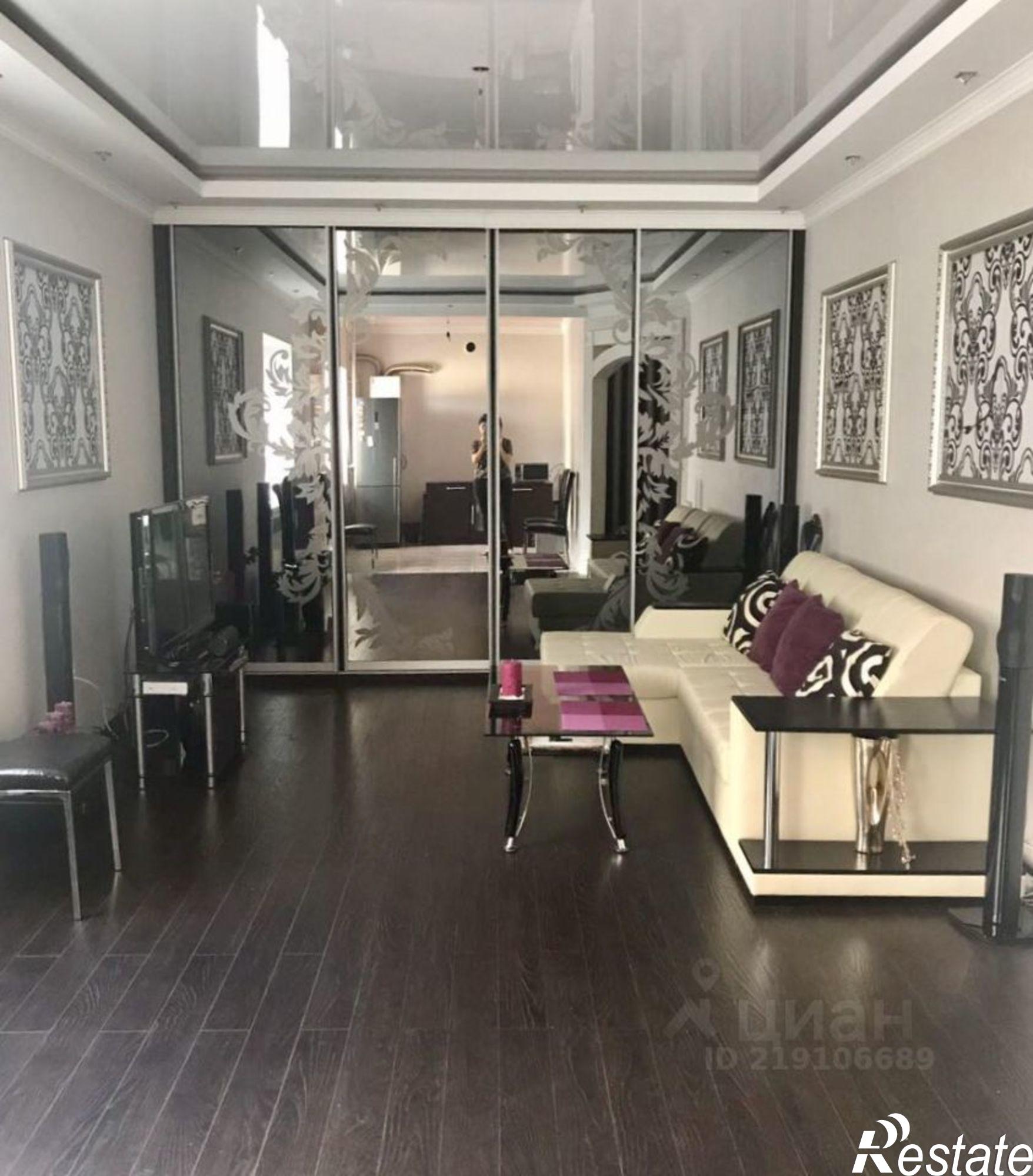 Купить квартиру за 9 800 000 рублей на улица Воровского, 78А