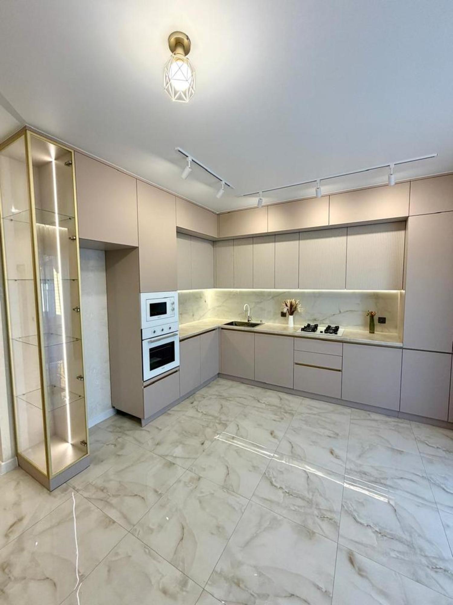 Купить дачу, дом, коттедж за 7 800 000 рублей на Владимира Ацуты улица, д.4