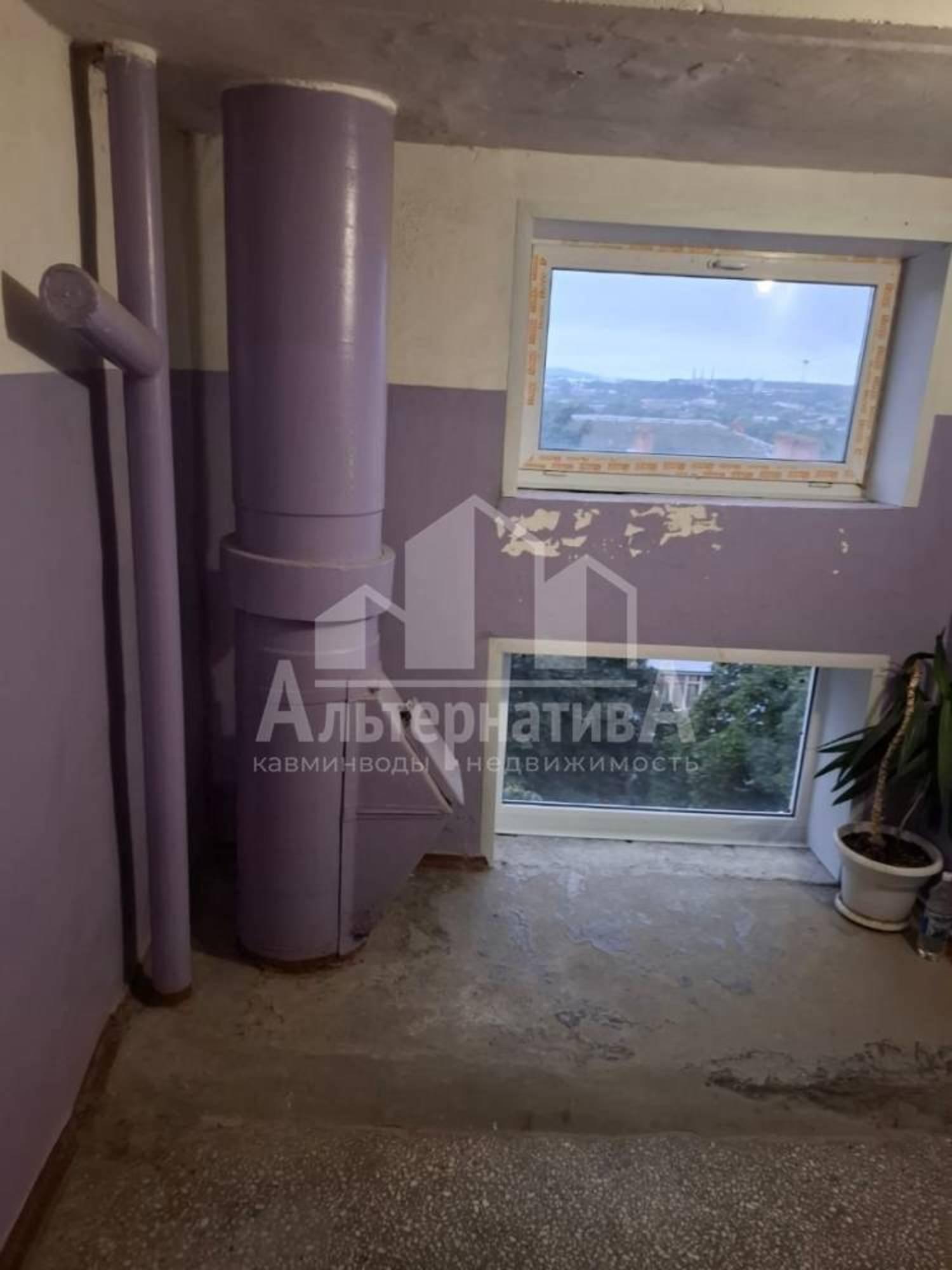 Купить квартиру за 2 700 000 рублей на Химиков ул.