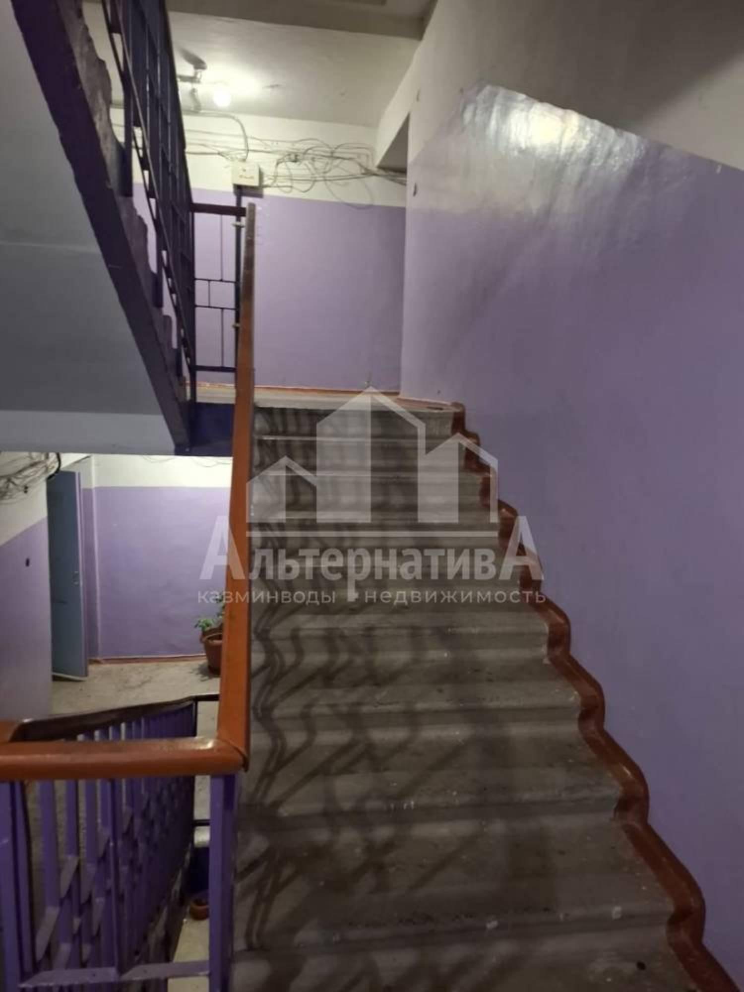 Купить квартиру за 2 700 000 рублей на Химиков ул.