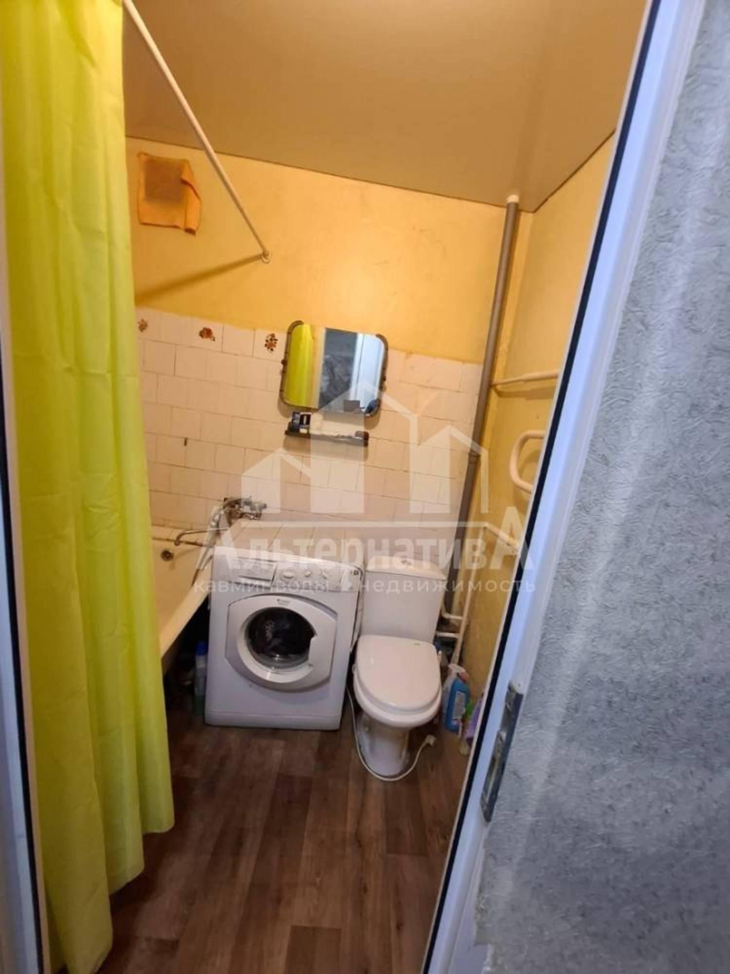 Купить квартиру за 2 700 000 рублей на Химиков ул.