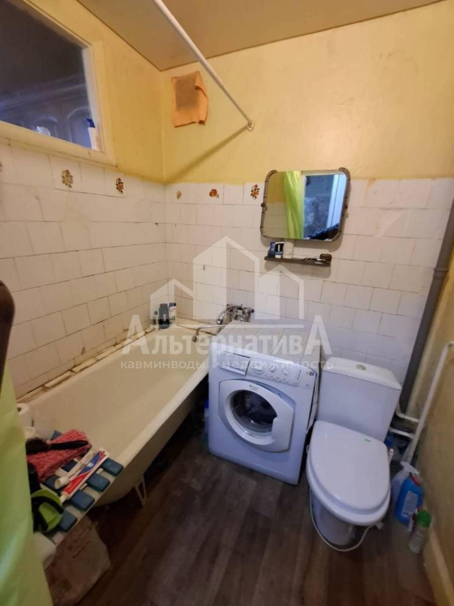 Купить квартиру за 2 700 000 рублей на Химиков ул.