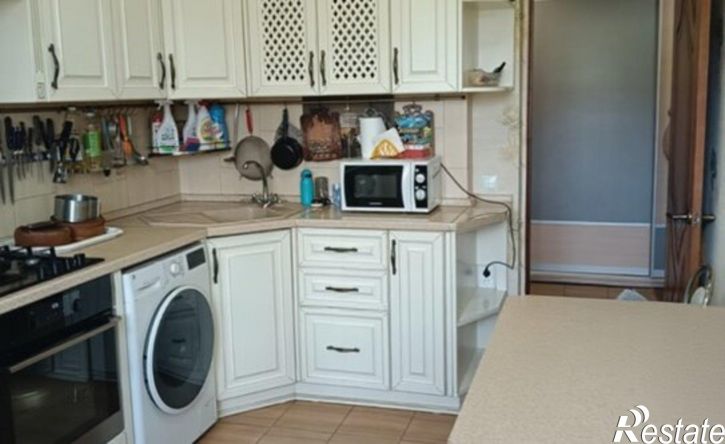 3-комн квартира улица Матвиенко, 10/1,  д. 10/1