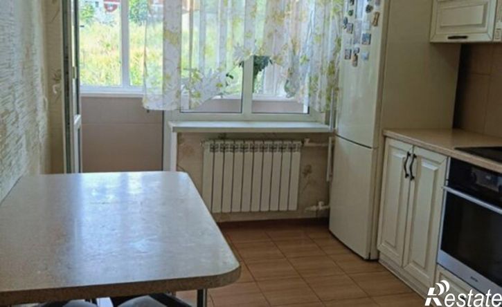 3-комн квартира улица Матвиенко, 10/1,  д. 10/1