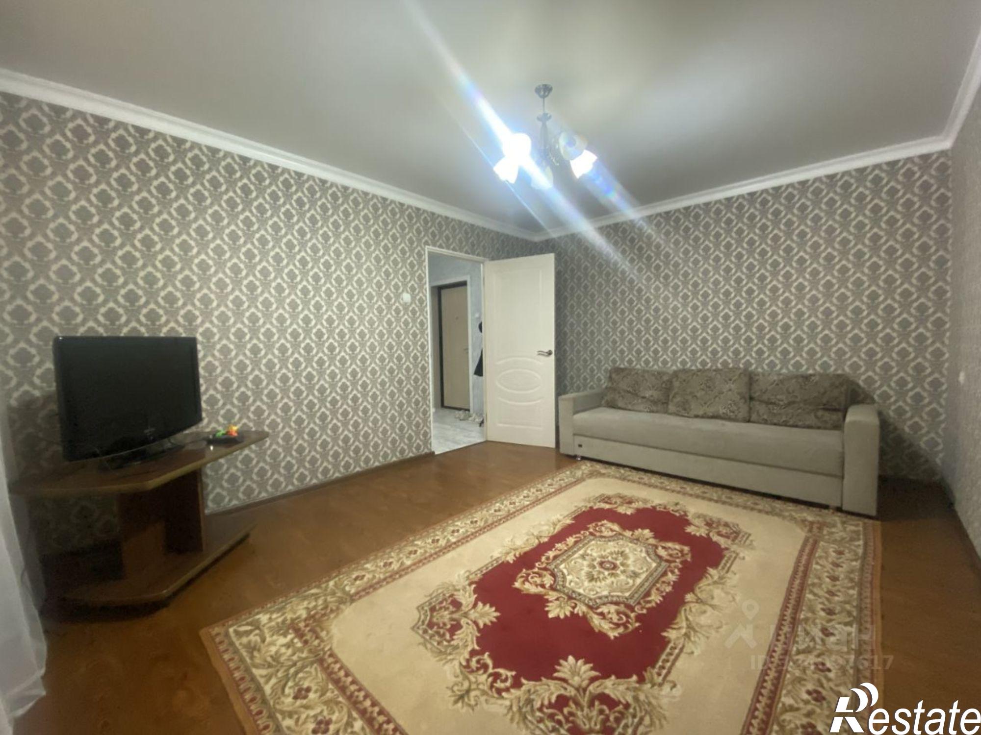 Сдать квартиру за 35 000 рублей на улица Сергеева, 8