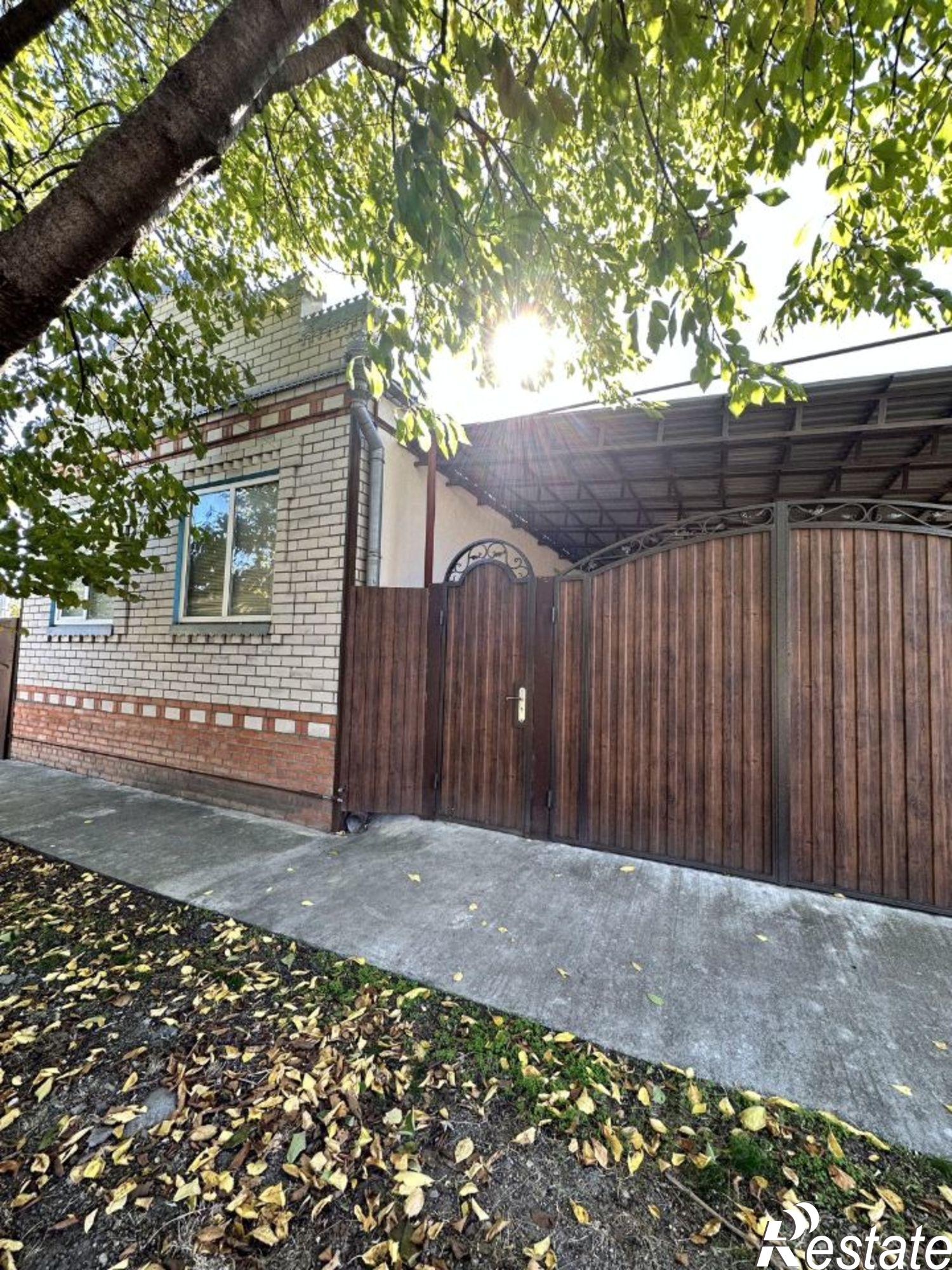 Купить дачу, дом, коттедж за 12 000 000 рублей на ул Гагарина, 175