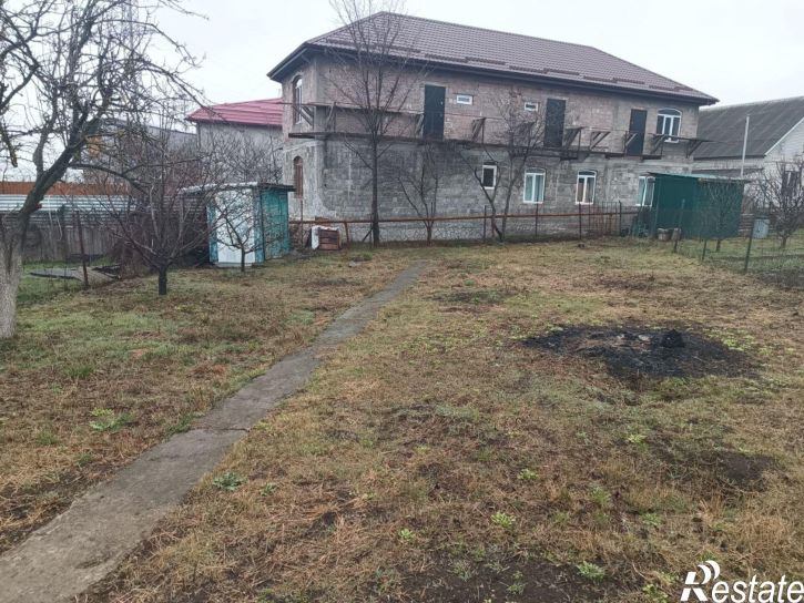 Земельный участок