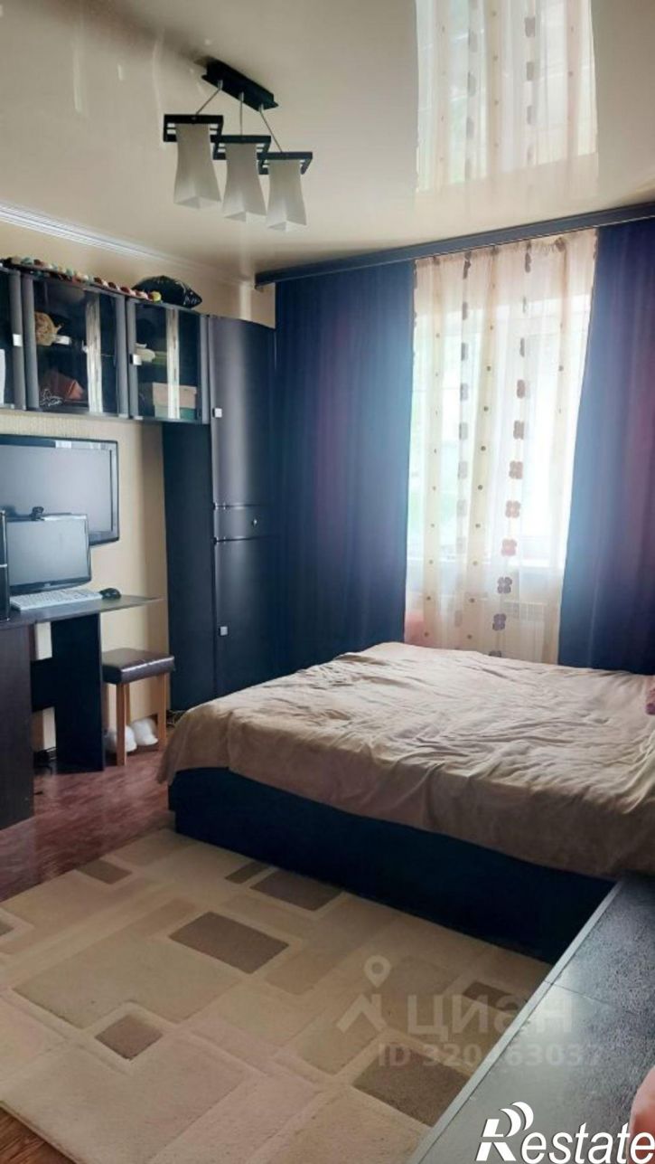 3-комн квартира ул Толстого, 23,  д. 23