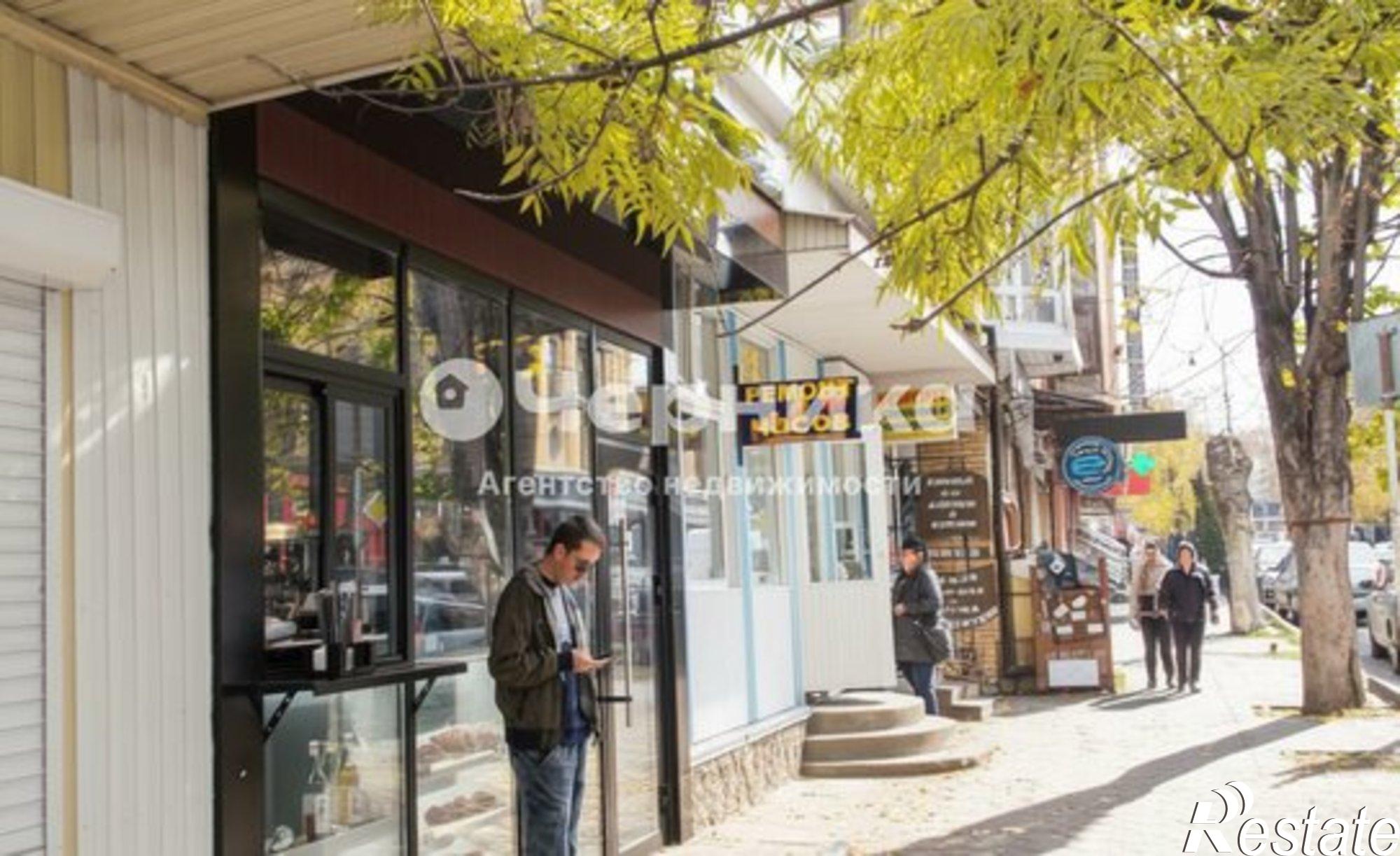 Купить квартиру за 4 800 000 рублей на Ессентуки, Интернациональная улица, 34/1