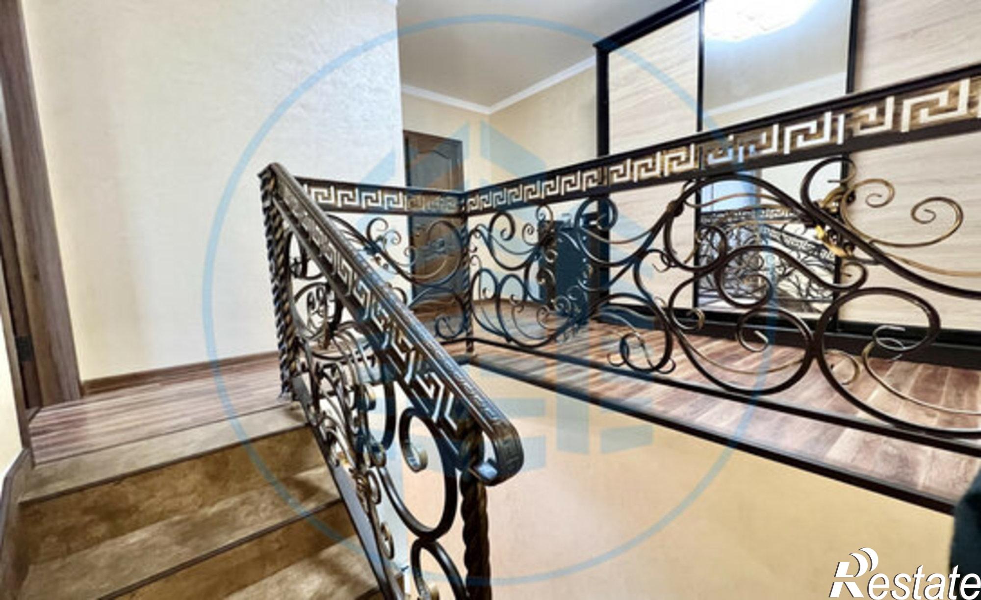 Купить квартиру за 9 900 000 рублей на ул Гагарина, 110/1