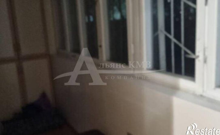 2-комн квартира улица Тронина, 8/1,  д. 8/1