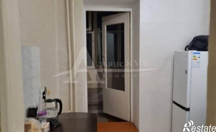 2-комн квартира улица Тронина, 8/1,  д. 8/1